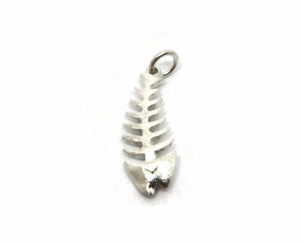 .925 STERLING SILVER FISH SKELETON PENDANT