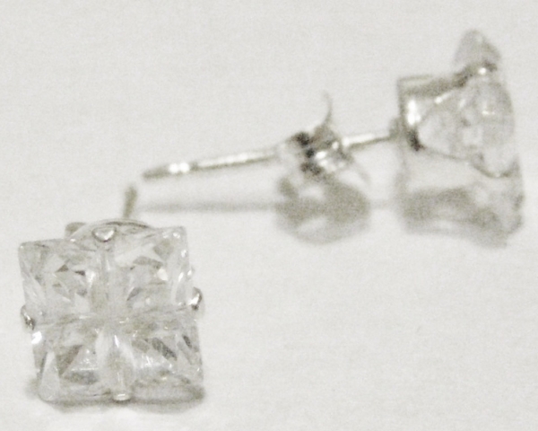 .925 (SILVER) PRINCESS CUT SQUARE (5x5mm) EARRINGS