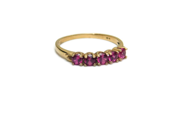 LADIES RING 14K YELLOW GOLD RED RUBY STONES