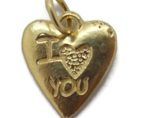 Heart Love Pendant Charm. 14k Yellow Gold!!