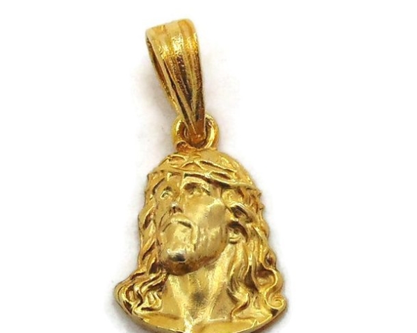 New! Jesus Christ Head Pendant Yellow Gold