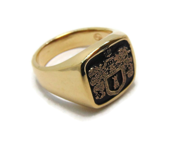 New! Family Crest Signet Ring Yellow Gold
