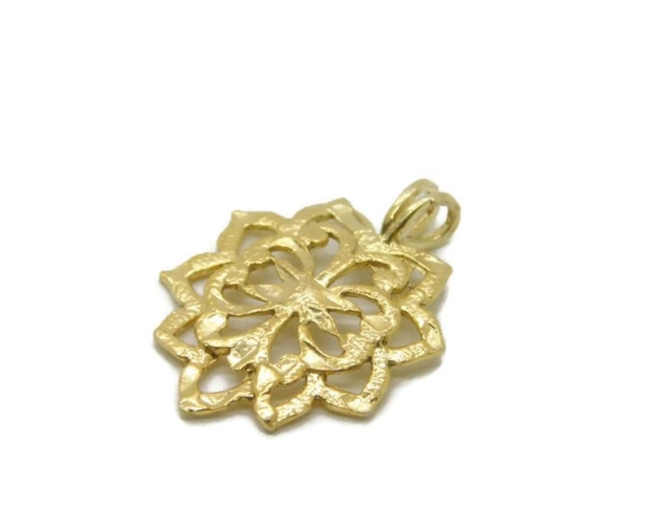 Filigrana Abstract Flower Charm Pendant 14k Yellow Gold