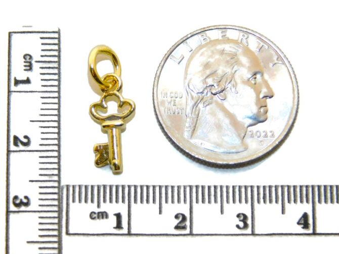 14K Skeleton Key (Crown Bow) Yellow Gold Pendant Charm - Image 2