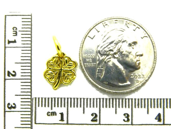 14K Clover Yellow Gold Pendant Charm - Image 2