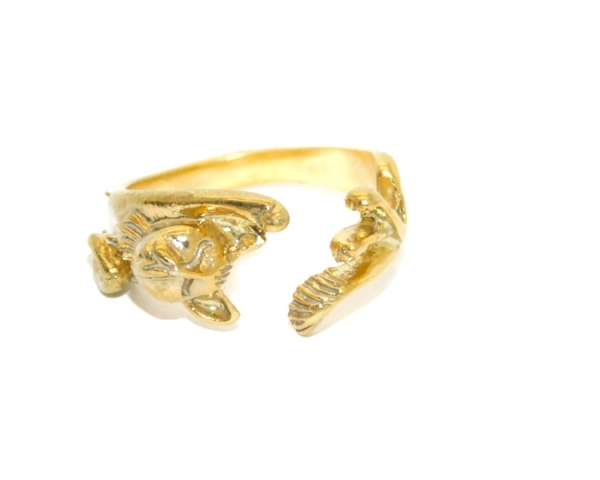 14K Stretching Cat Yellow Gold Pendant Charm