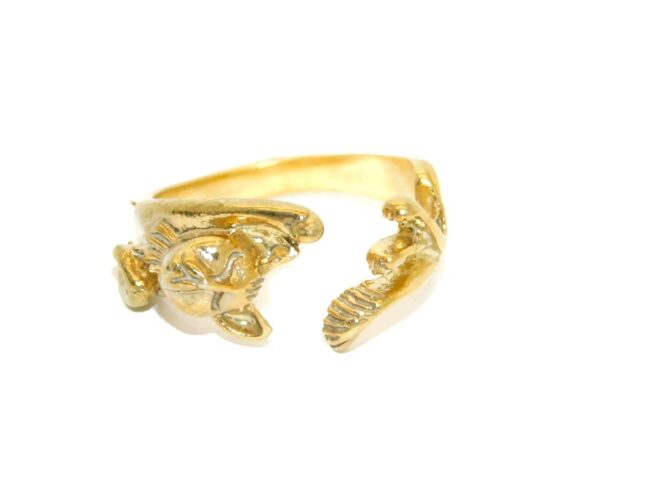 14K Stretching Cat Yellow Gold Pendant Charm